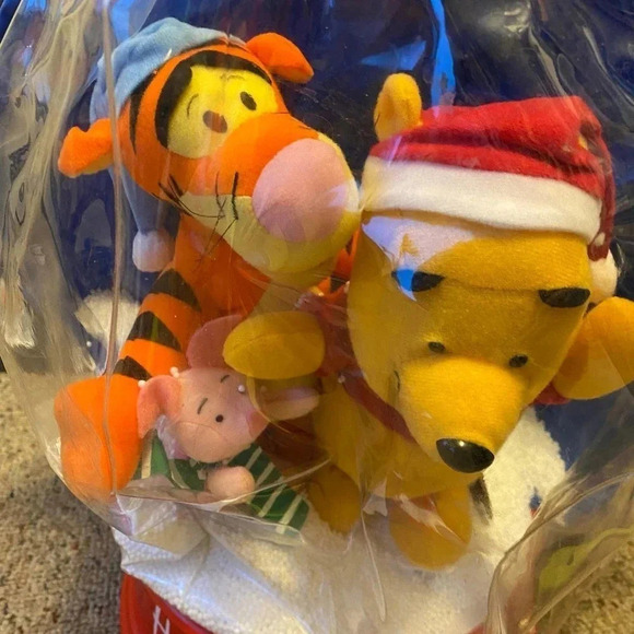 Disney Based on The Winnie The Pooh Works Happy Holiday inflatable Globe - Picture 2 of 8